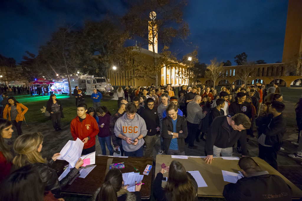 USC’s Rite of Spring: Hundreds of new transfer students.