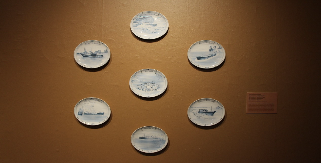 Plates on a wall
